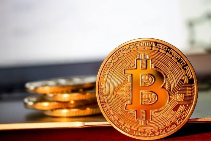 Биткойнтой холбоотой бүтээгдэхүүн үйлчилгээ эрсдэлтэйг санууллаа